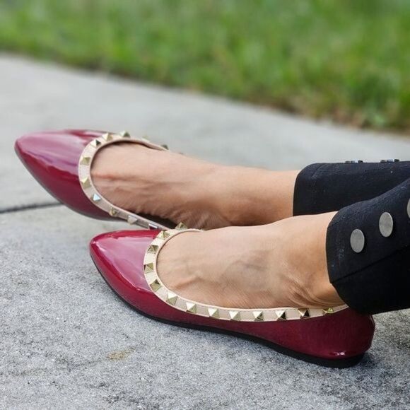Shoes - Womens Studded Flat Closed Pointed Toe Sandal Burgundy Color